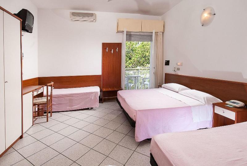 Hotel Odeon Cervia Extérieur photo