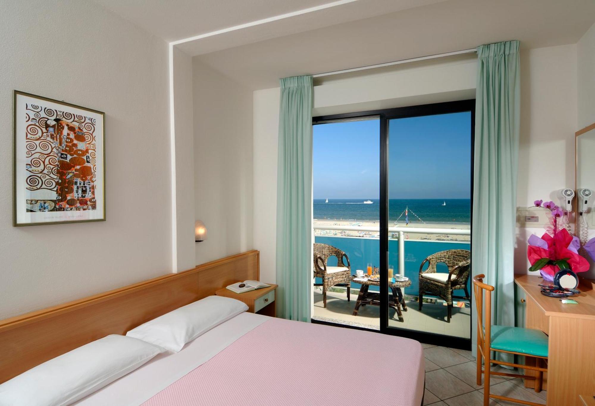 Hotel Odeon Cervia Extérieur photo