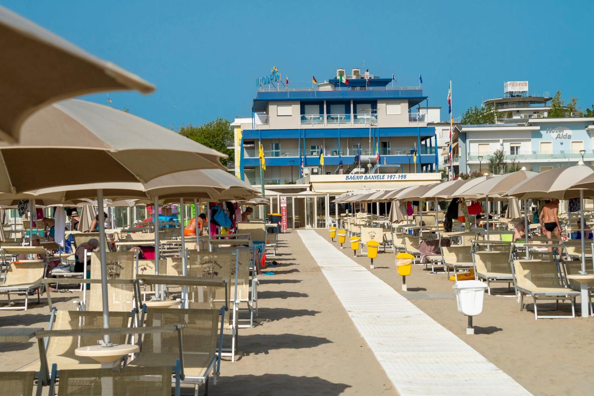 Hotel Odeon Cervia Extérieur photo