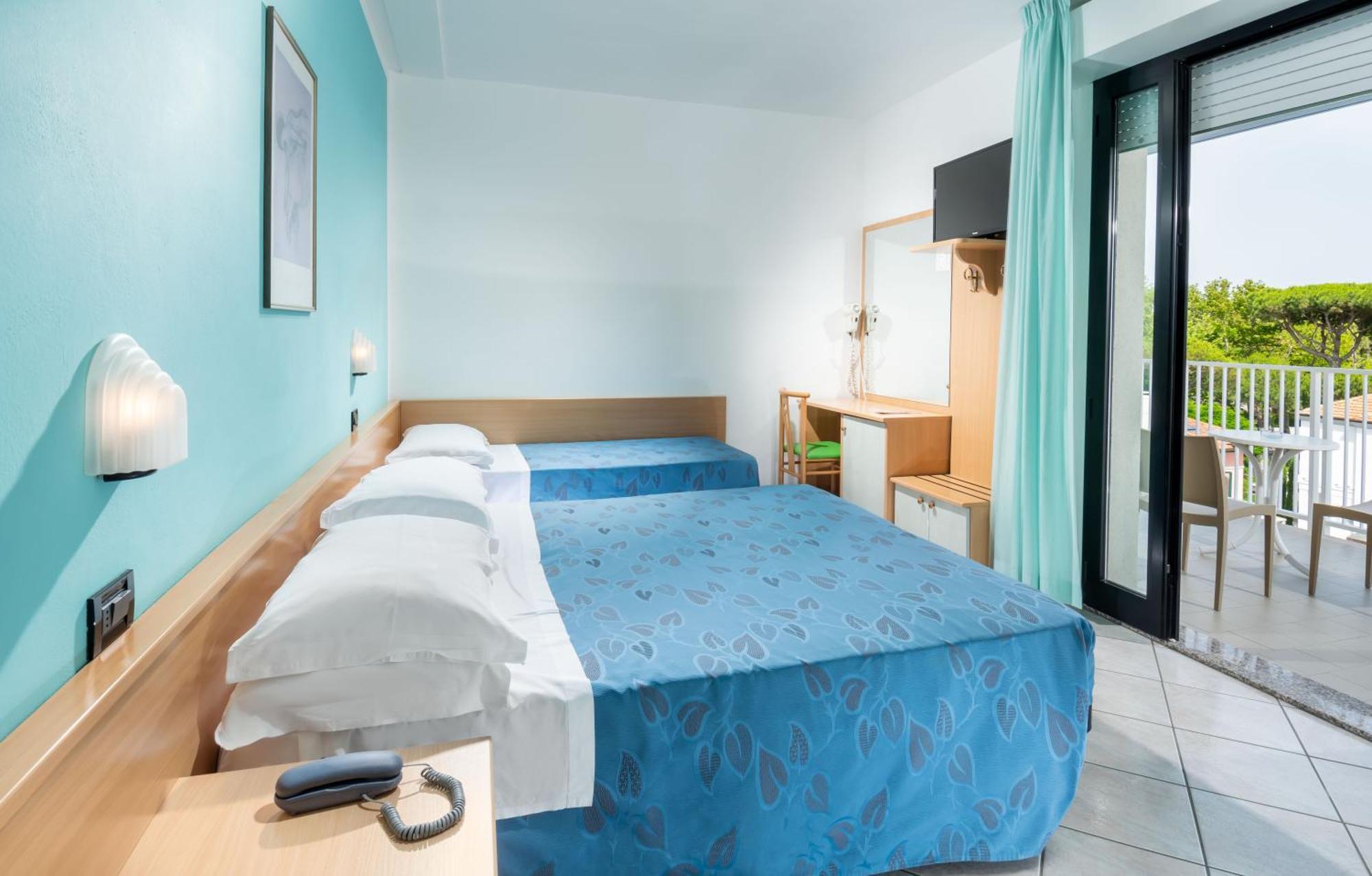Hotel Odeon Cervia Extérieur photo